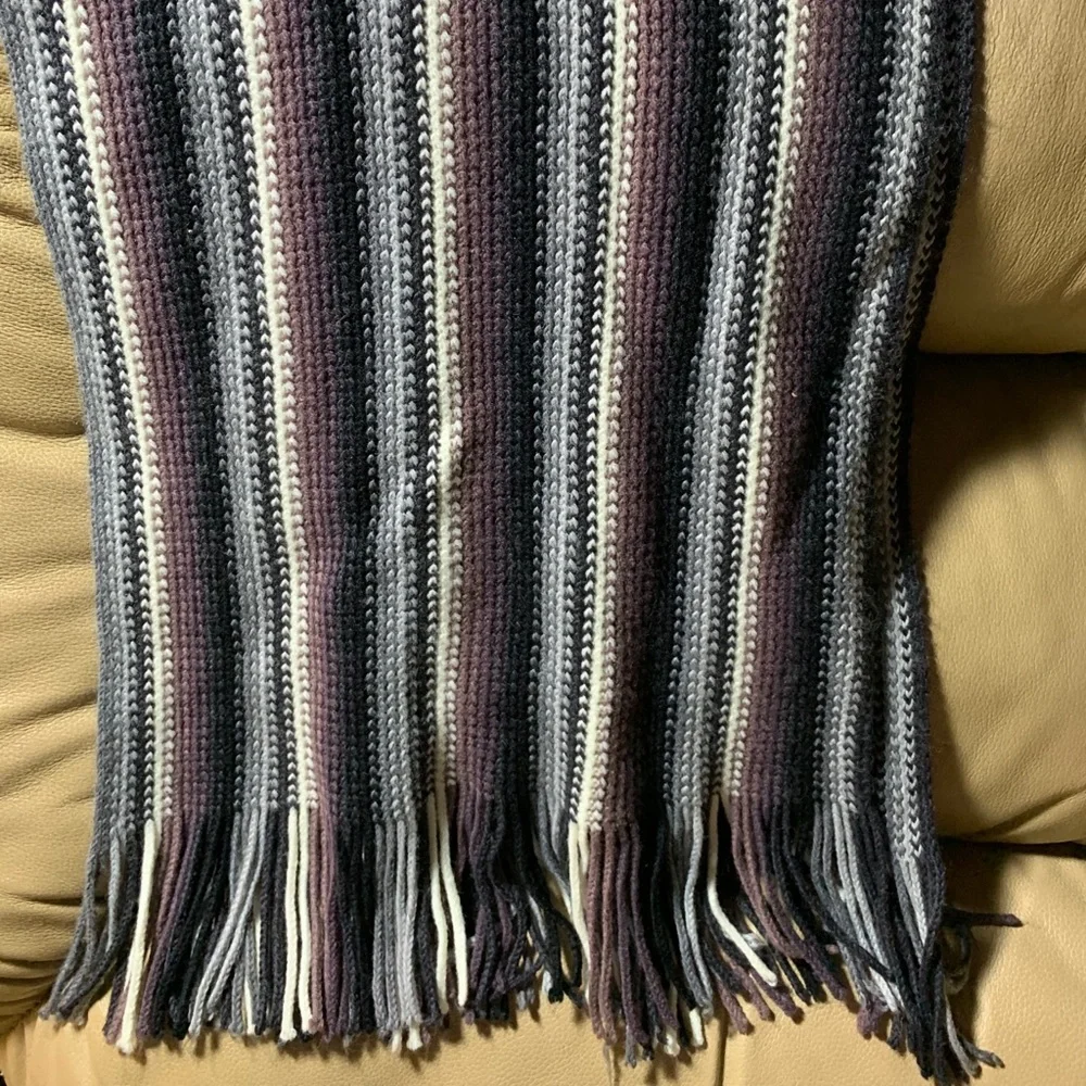 Perry Ellis men’s scarf